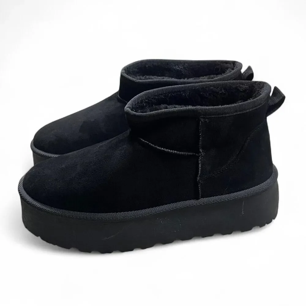 NWT Mudd Black Platform Mini‎ Fur Lined Boot Booties - 8.5